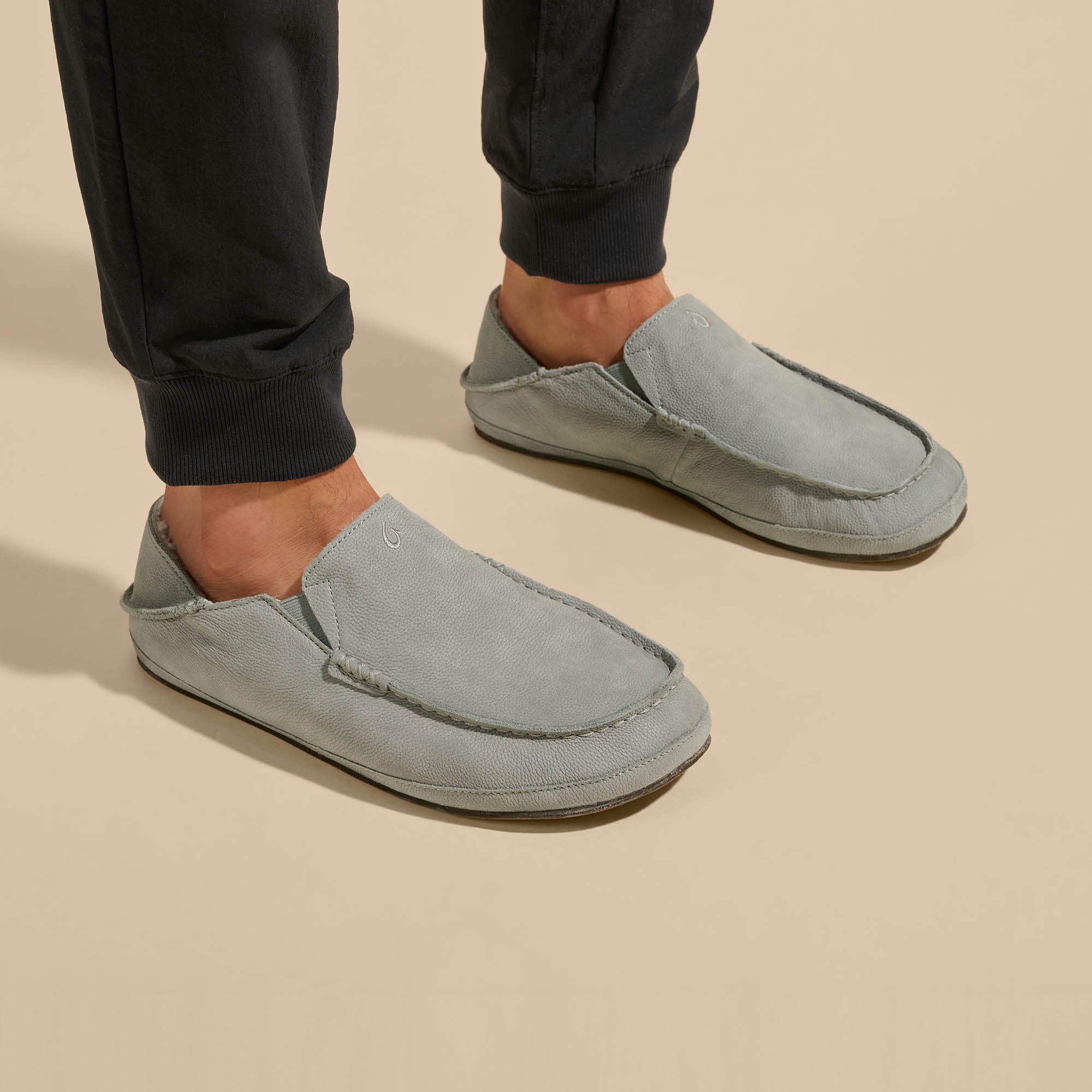 Alternative view of Moloā Slipper - Sharkskin