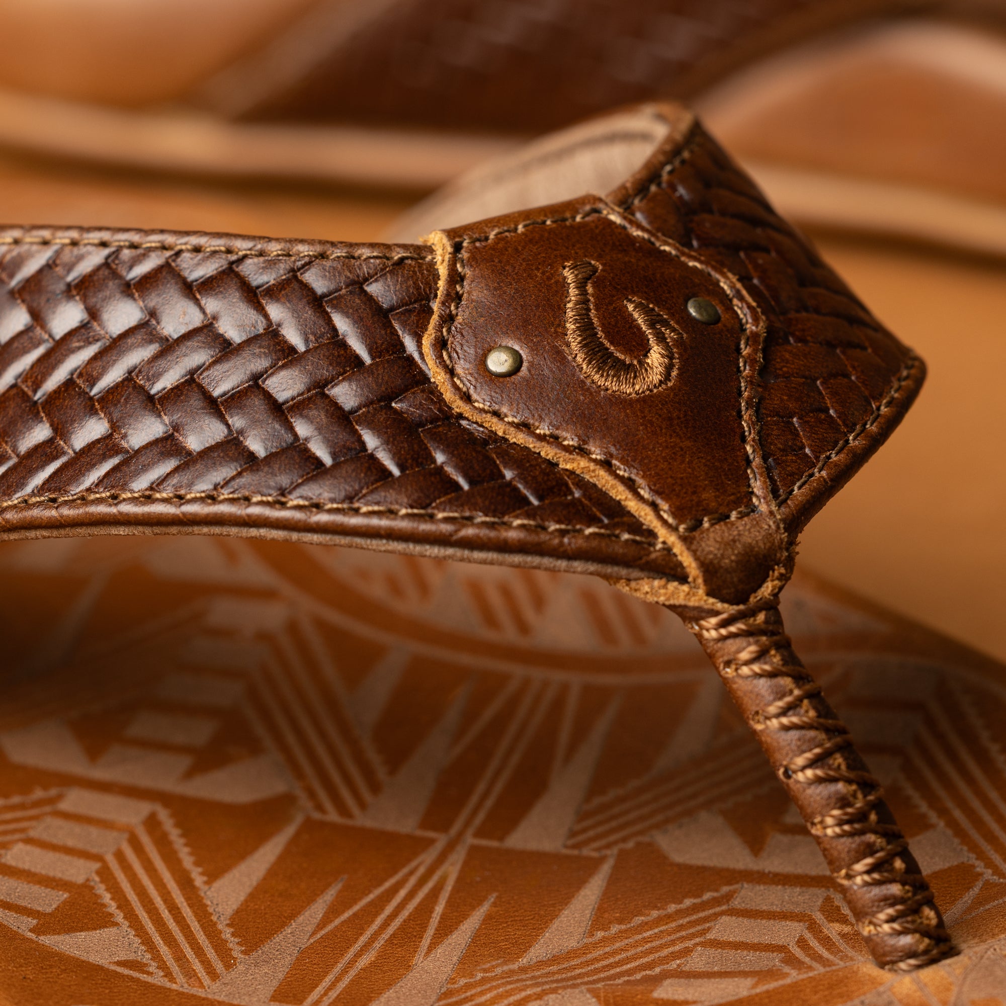 Alternative view of Mea Ola Lauhala - Toffee / Toffee