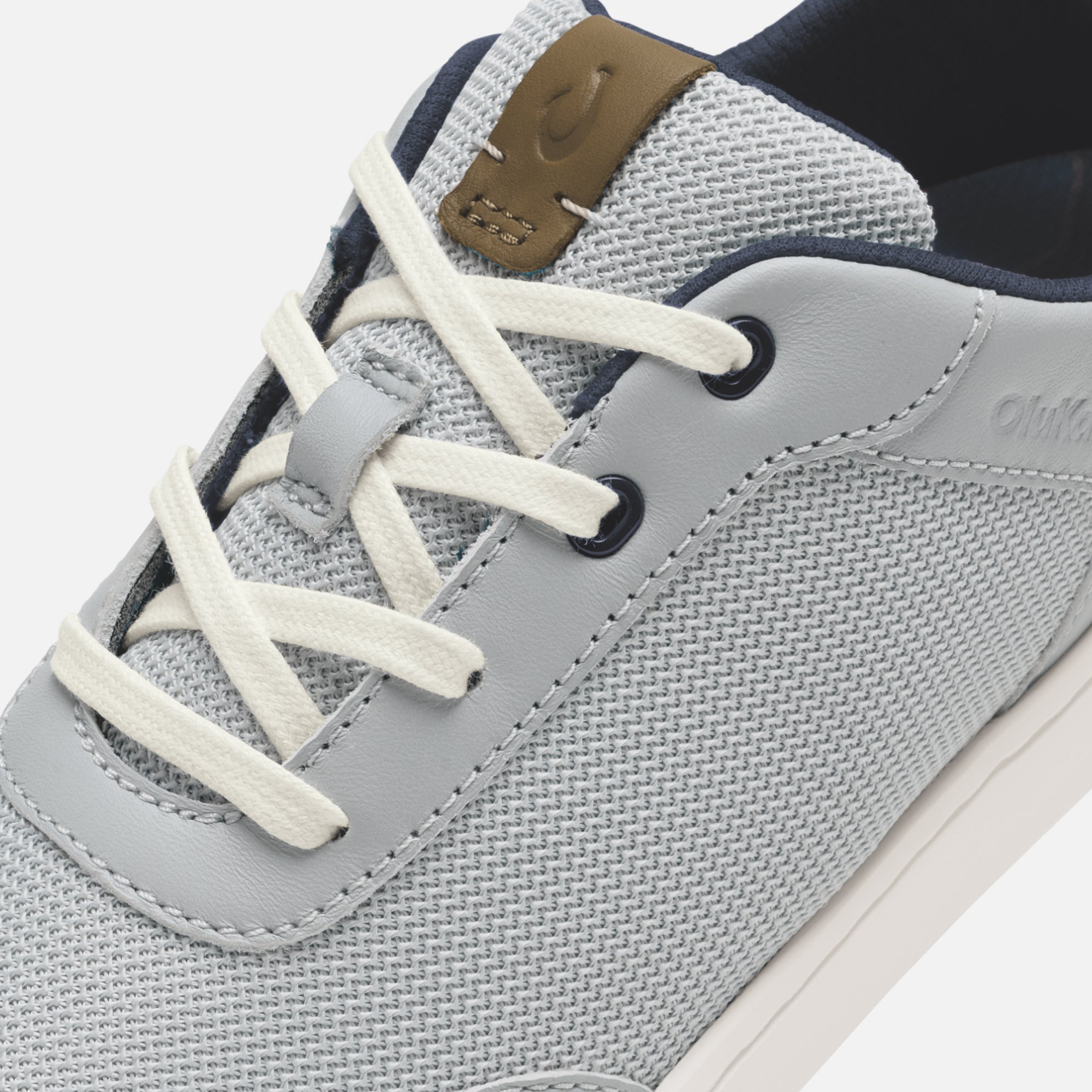 Alternative view of Kiahuna - Cloud Grey / Tan